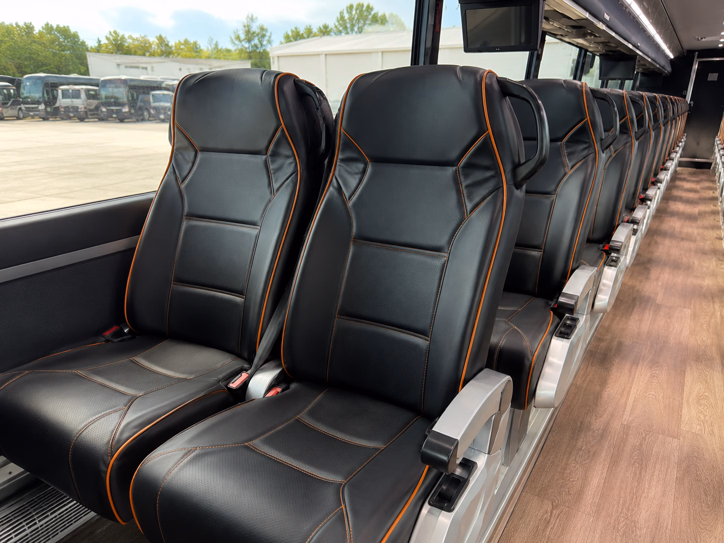 charter buses for smithsonian museum field trips in washington