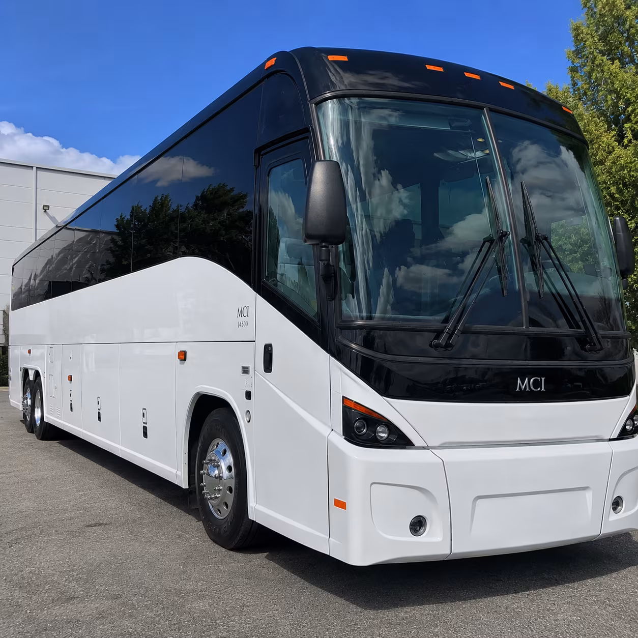 charter buses to commanders games at northwest stadium