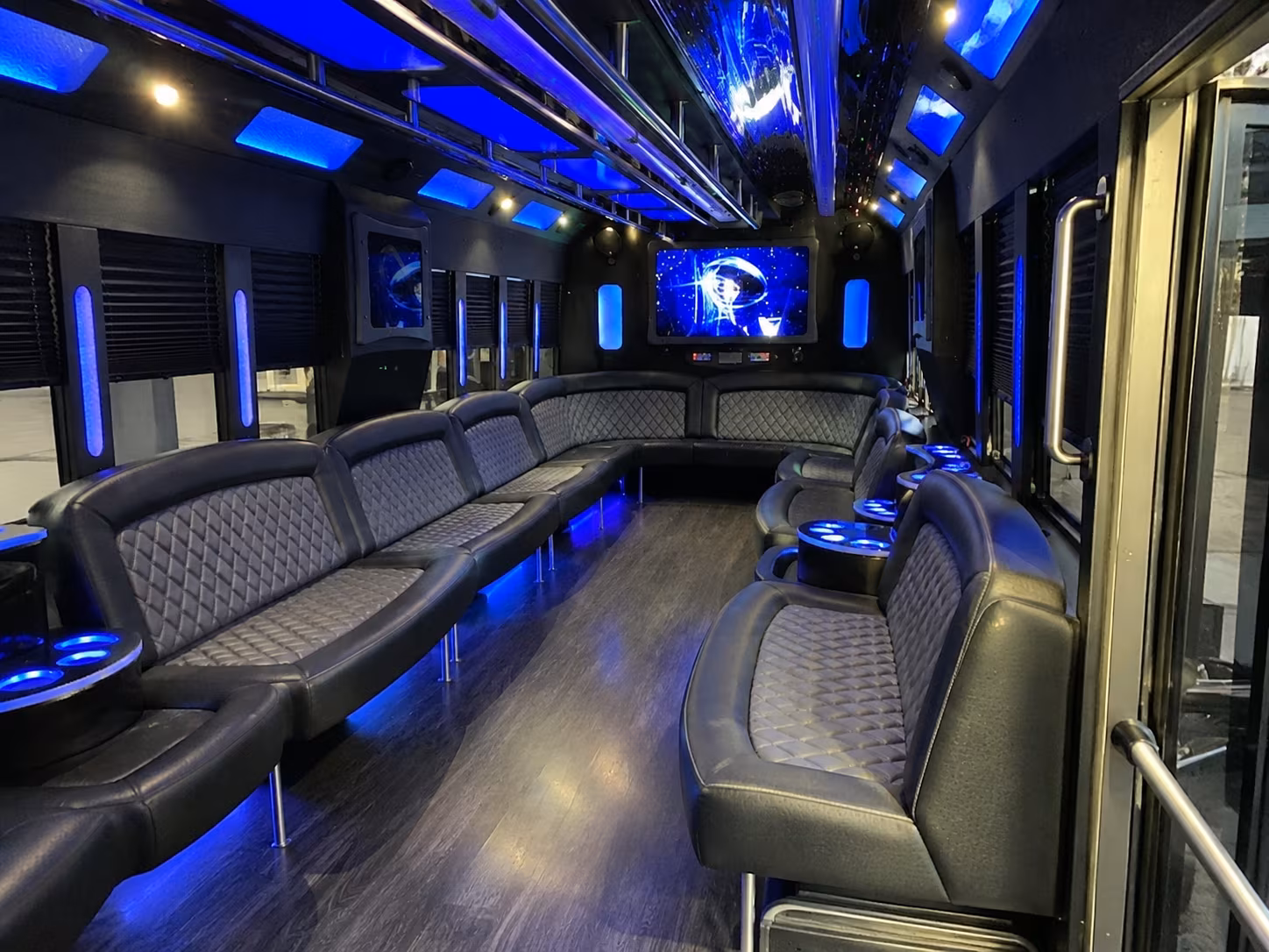 washington 28 passenger party bus interior